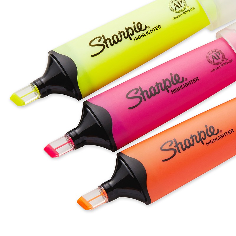 Sharpie 1912767 Clear View Chisel Tip Highlighters, Assorted Highlighter, 3-Carded,
