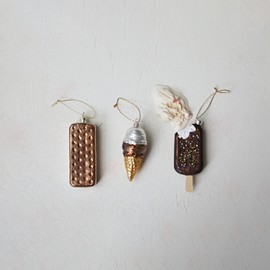 Creative Co-Op Hand-Painted Glass Ice Cream Sandwich Ornament with Glitter, Brown and White