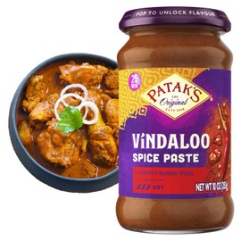 Patak’s Vindaloo Spice Paste - Hot Indian Curry Paste with 11 Expertly Blended Spices - Gluten-Free &Vegan - Flavorful Vindaloo Curry Base for Chicken, Seafood, Vegetables & More - 10oz Jar (Pack of 1)