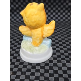 Vintage Souvenir Porcelain Cedar Point Ohio Baby Owl Frog Friend Flowers Figure