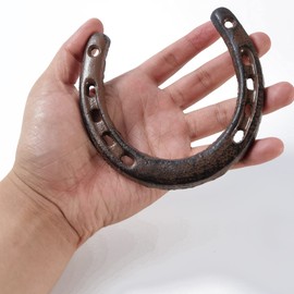 YOOHUA 2PCS Cast Iron Horseshoe Wall Decor, Medium Horseshoe Durable Cast Iron 5 Holes On Each Side for Indoor Or Outdoor