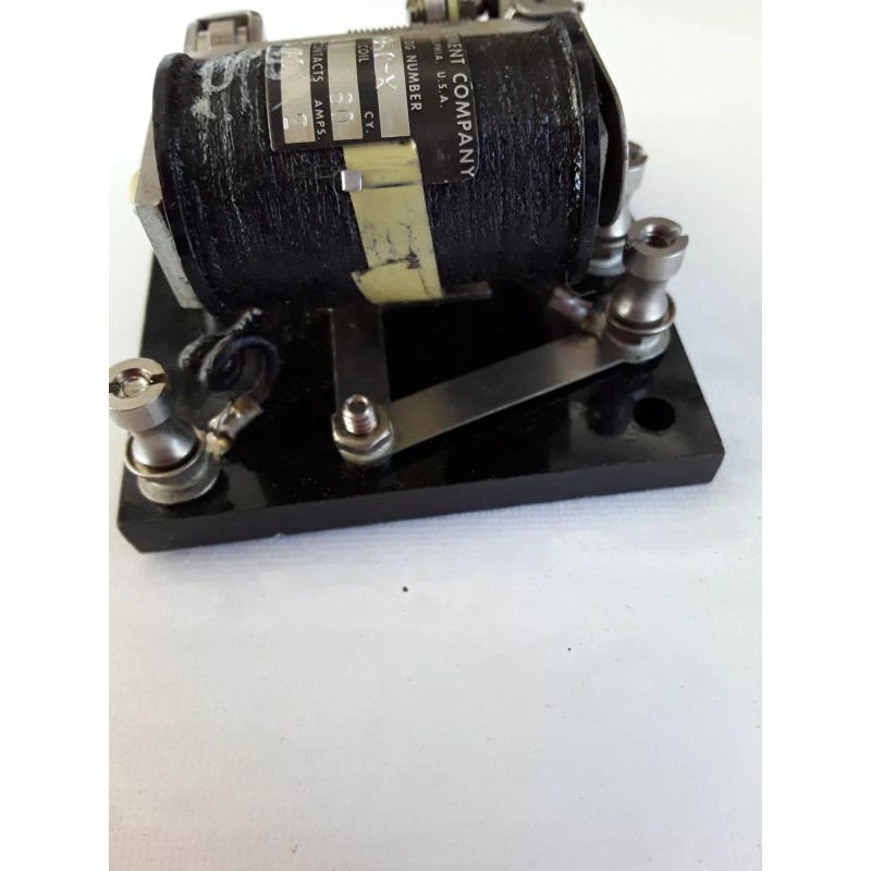 H-B Instrument Vtg NEW H-B INSTRUMENT RELAYS 110 VAC 2