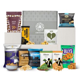 Pub Snacks Hamper – Bar Snacks Gift Box for Men with Beer Mix, Bombay Mix, Wasabi Peanuts, Pork Scratchings & More. Food Gifts for Men, Care Package for Him, Pub Snack for Home Bar, Savoury Hamper