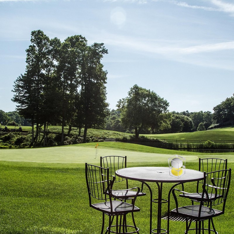 1 PC Golf Ball Display Case, UV Protected Golf Ball