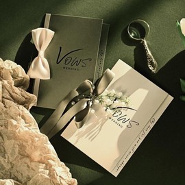 Elegant Wedding Vow Books Set for Bride & Groom – Minimalist Design with Green & White, Perfect Wedding Ceremony Keepsake with Lined Pages for Vows and Declarations (Modern, Emerald Lily)