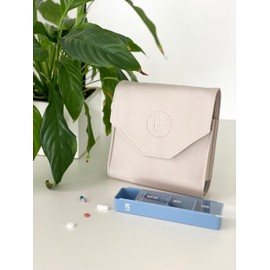 Pill Box for Day and Week, Beige ● Elegant Faux Leather Bag ● 7 Days - Morning, Noon, Evening, Night ● Organiser for Medication, Pills and Vitamins