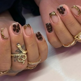 24Pcs Chrome Gold French Tip Press on Nails Short Square Fake Nails with 3D Leopard Print Flower Design Glossy Gilding Acrylic Nails Glue on Nails Coffin Nail Tips Full Cover False Nails for Women