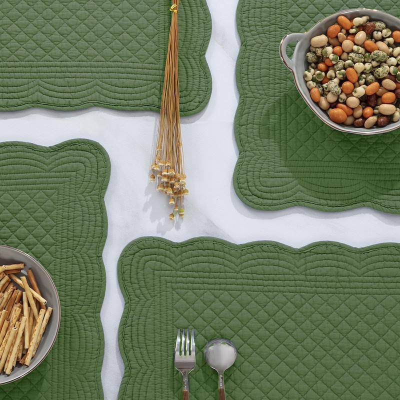 MABOZOO 100% Cotton Quilted Placemats Set of 6,Washable Cloth Table