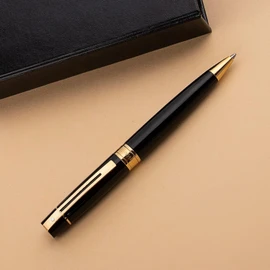 Sheaffer 300 Black with Gold Trim Ballpoint (9325-2)