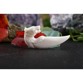 Windalf VUKAR Wolf Head Wolf Tooth Pendant Handmade Bone 5 cm, Fabric jewellery bag