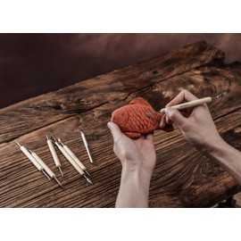 Mont Marte Modelling Tools Set - 11 Sculpting Tools in Different Sizes and Shapes - Ideal for Working with Clay, Polymer, Ceramic and Much More - Perfect for Beginners, Professionals and Artists