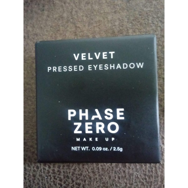 Phased Zero Pressed Eyeshadow (2.5 g, Velvet Plum)