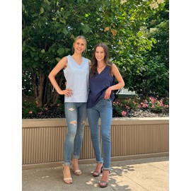 Chigant Women Linen Tank Top Cotton V Neck Sleeveless Shirt Basic Summer Basic Tank T-Shirt for Women Light Blue