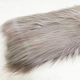 Anevous 1 m x 1.8 m Fur Plush Fabric Faux Fur for Crafts, Long Fur Fur Fluffy Fabric Sold by the Metre, Plush Precut Stripes, Plush Fabric for DIY Sewing Clothing Rugs Christmas Decoration, Light
