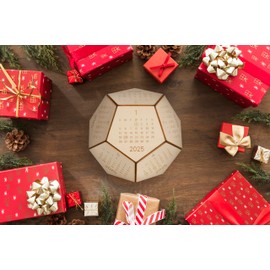 2025 Desk Calendar Wood, New Year Gifts, Cute Desk Accessories, Office Desk Calendar, Perpetual Calendar, Gifts For Employees From Boss, Unique Calendar, Christmas Gifts for Coworkers, DND Gift Idea