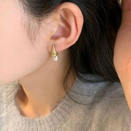 Chunky Gold Waterdrop Hoop Earrings Gold Teardrop Stud Earring Pearl Stud Earring Small Chunky Stud Earrings for Women and Girls