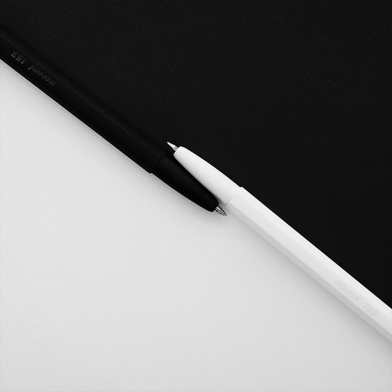 Monami [Monami | Free Engraving] 153 Black & White