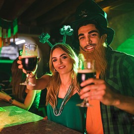 HIFANMM Green Shamrock Headbands St. Patrick's Day Hair Bands for Women Girls Kids, Sparkly Sequin Clover Leaf Hair Accessories Green Irish Day Decoration Headdress Party Supplies Gift Hair Hoop 1 Pcs