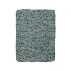 Vintage Camo - Duck - Cozy Sherpa Fleece Blanket - blanket size: 50" × 60"