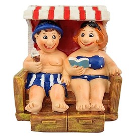 Dio Beach Chair Couple Figurine Made of Polyresin Decorative Figurine