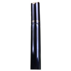 Kind Tan-ssi Long Volume Mascara that lifts volume lash by lash without clumping. / 친절한탄씨 뭉침없이 한올한올 볼륨업 해주는 롱볼륨 마스카라 뭉침없이 한올한올 볼륨업 해주는