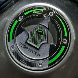Resin Bike Sticker Compatible with Kawasaki Versys 650 2017-2020. Motorcycle Fuel Cap Protection Against Bumps and Scratches. Resin 3D Sticker - Metallic Green - Sticker