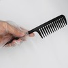 Professioneller Haarkamm zum Abteilen
