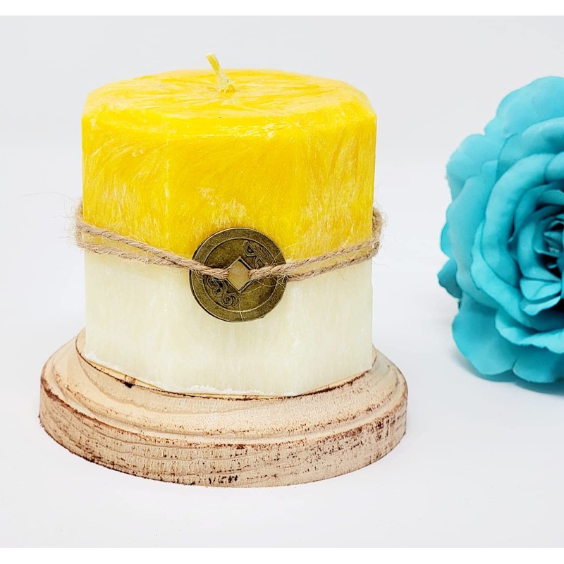 Enchanted Surprises: Hand-Poured Palm Wax Candles with Hidden Crystals