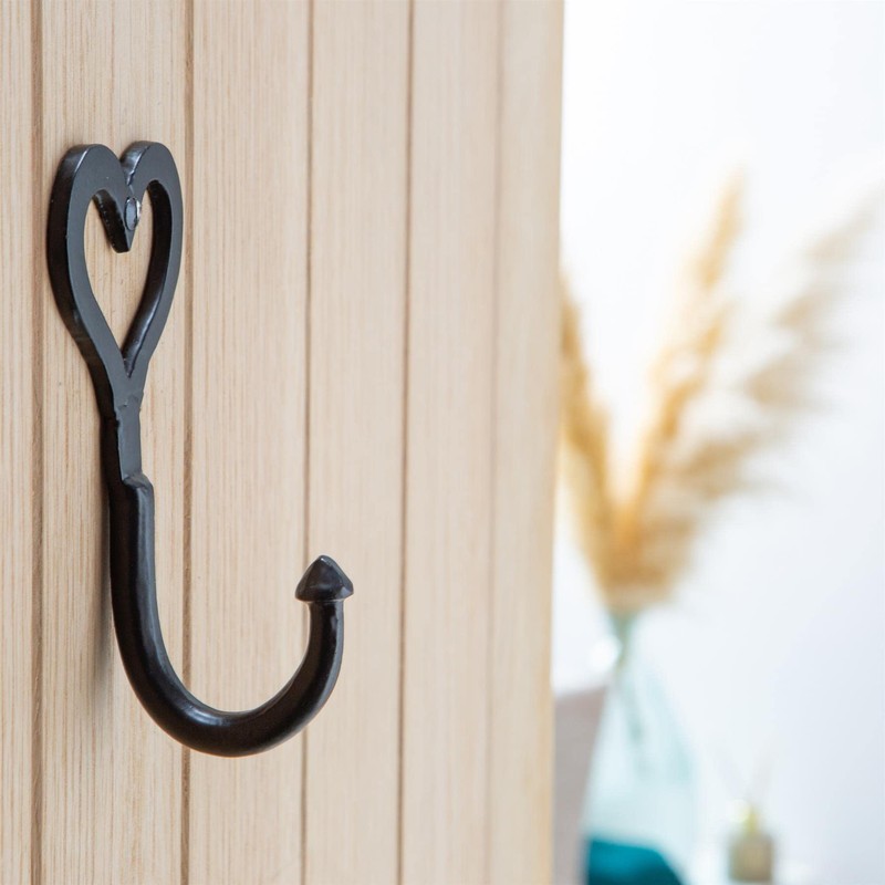 Hammer and Tongs Black 65mm x 130mm Single Heart Hook