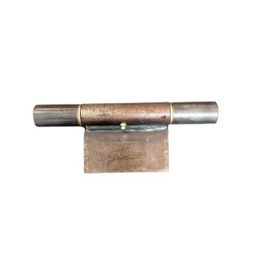 Dump Trailer Drop Down Swing Away Door Gate Hinge 1/4″ Steel Unfinished Weld on Application w/Grease Fitting. Welded in pin to Prevent Falling Out.