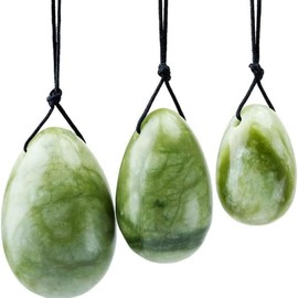 Laiqucraft 3pcs Set Green Jade Eggs Stone, Natural Green Jade Egg Massage Stone for Women Body Exercise Train Crystal Massage Balls Relax