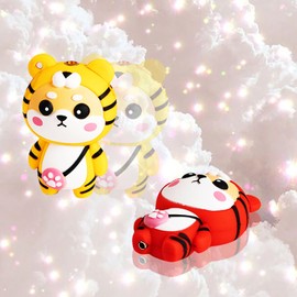 SIMBAE Cute Cartoon Cool Lighter, Windproof Straight Punch Lighter, Compact and Portable with A Key Ring, Suitable for Women and Men to Use (No Gas) (blx-heibai)