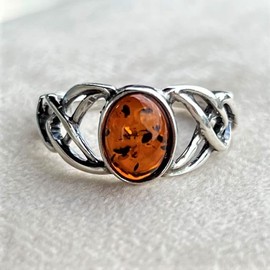 Silver Amber Jewellery - 925 Sterling Silver and Green Baltic Amber Celtic Knots Designer Ring - UK Rng Size N - 7482GN