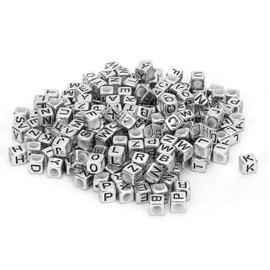 Cuentas de acrílico, 500 piezas 6 mm cuentas cuadradas con letras del alfabeto para manualidades DIY, decoración de joyas, pulseras, collares y llaveros (Plata) adornos creativos