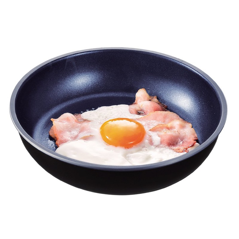 Removable pearl metal handle.