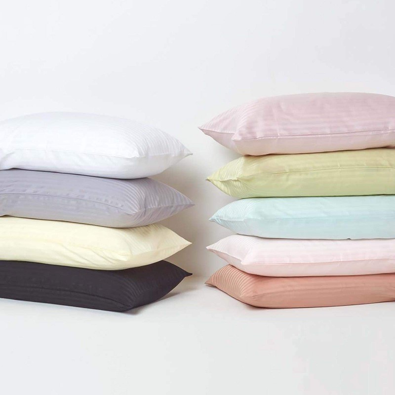 HOMESCAPES White Pure Egyptian Cotton Euro Size Pillowcase 60 x