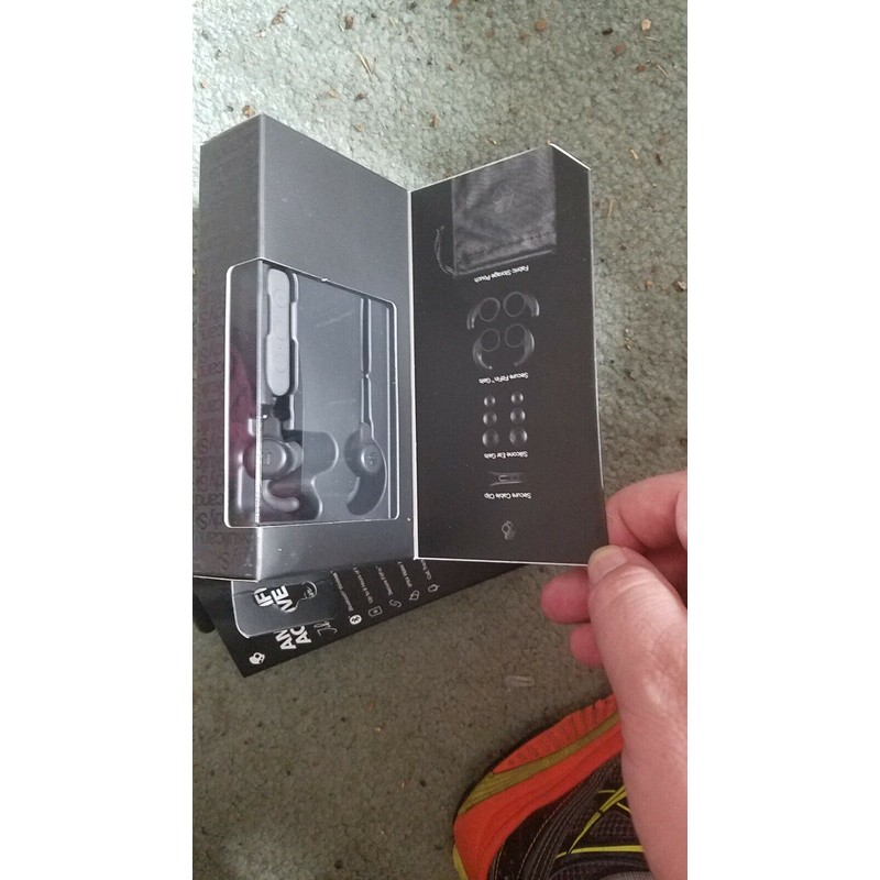 Skullcandy Amplified Active Sound Bluetooth Sport Earbuds S2JSW