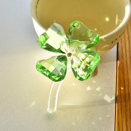 HTXYCTH Lucky Crystal Clover Green Sculpture, Clover Sunlight Catching Ornament, Beautiful Crystal Craft, Home Office Desktop Decoration, Birthday Gift
