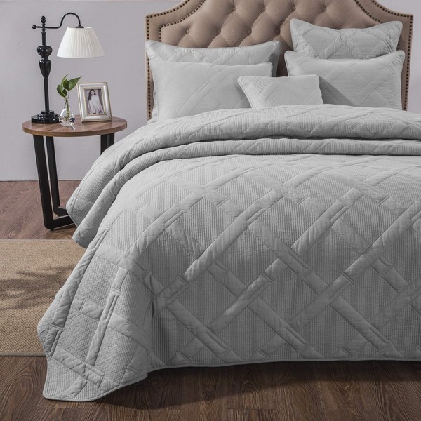 Tache Solid Light Grey Silver Soothing Pastel Soft Cotton Geometric Diamond Stitch Pattern Lightweight Quilted Bedspread 3 Piece Set, Queen