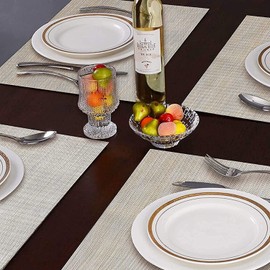 HOUSEKIT Placemats, Heat-Resistant PVC Place Mats, Anti-Skid Washable Table Mats Woven Vinyl Placemats for Dining Table Set of 6