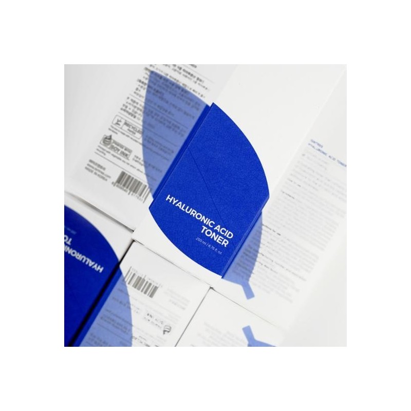 Isntree Hyaluronic Acid Toner 200ml / 이즈앤트리 히아루론산 토너 200ml