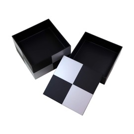 Osaka Choseido Heavy Box, Checkered, 3-Tier, 5.9 inches (15 cm), Black, Yamanaka Lacquer, Original Cooler Bag, Bonus Item, Sports Festival, Osechi/Osechi/Weigh