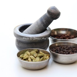 Stones And Homes Indian Grey Mortar and Pestle Set Small Bowl Marble Herbs Spices Stone Grinder for Home and Kitchen 3 Inch Polished Decorative Round Herbs Spices Stone Grinder - (7.6x4.8x3.2 cm)