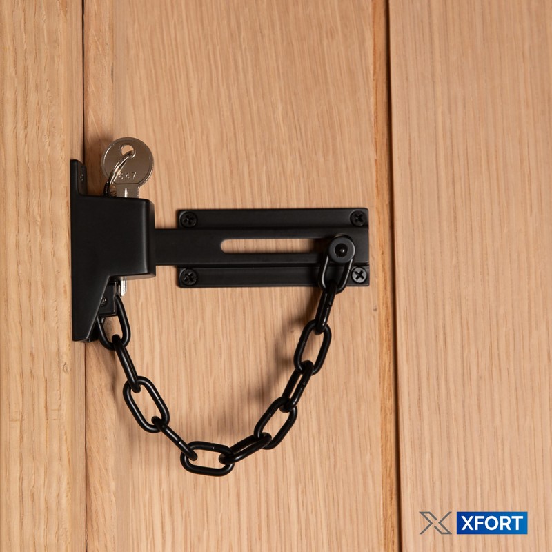 XFORT Matt Black Locking Door Chain, Front Door Security Chain