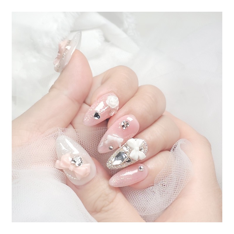 Love, Sparkle - Short Almond / 러브, 반짝임 - 숏아몬드
