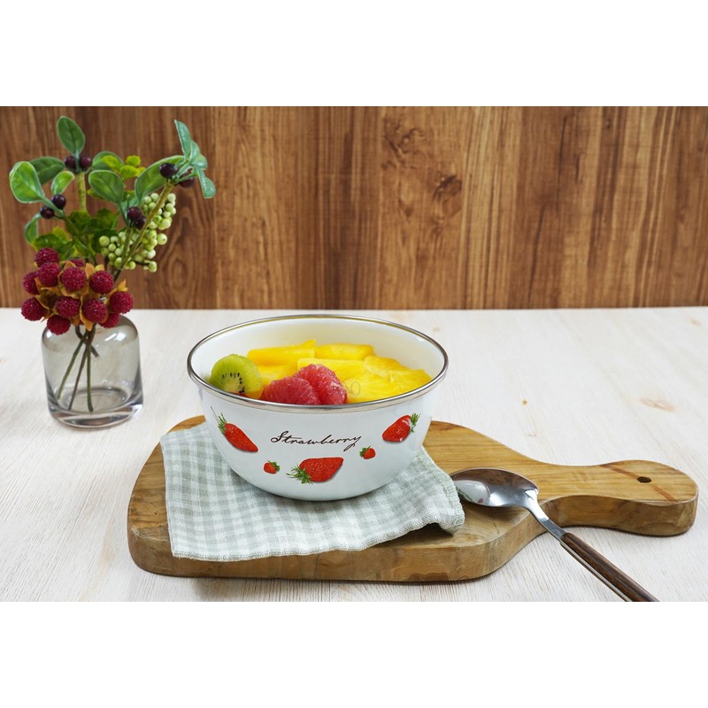 Fuji Hollow Strawberry Mixing Ball, 5.5 inches (14 cm), 0.8
