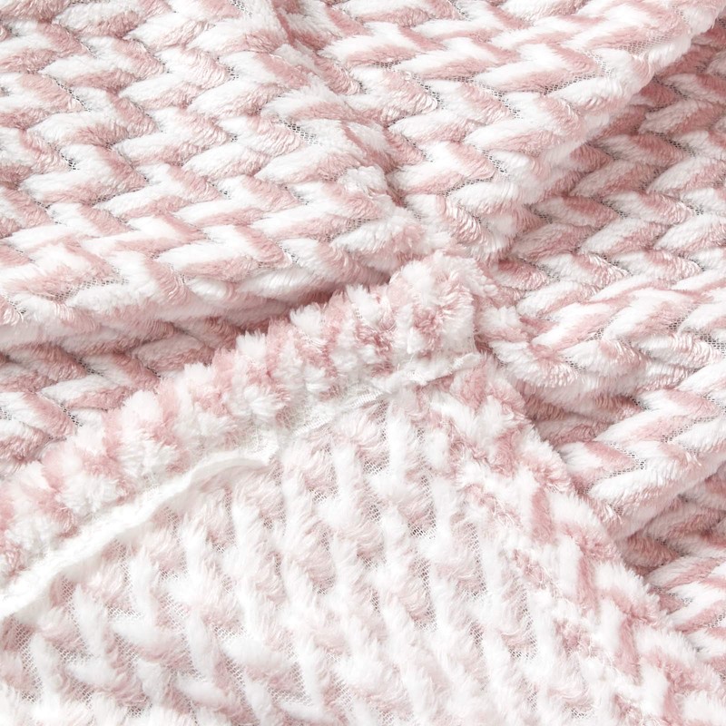 HOMESCAPES Pastel Pink Velvet Throw 130 x 160 cm Soft
