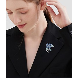 Rhinestone Blue Bloom Flower Brooch Pin for Women Vintage Crystal Pearl Floral Brooches Lapel Pins Banquet Decor Dress Clothes Accessories Wedding Corsage Holiday Party Jewelry for Her Girlfriend