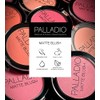 Palladio Matte Blush, se aplica suavemente sobre las mejillas, apariencia