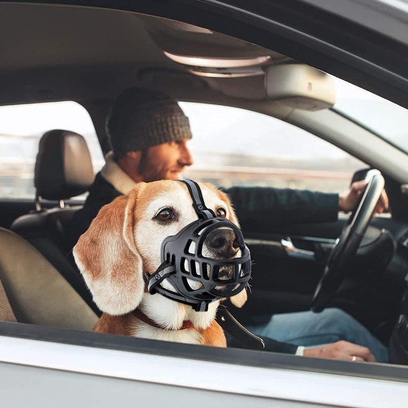 Dog Muzzle, Soft Rubber Safe Basket Breathable Muzzles Adjustable Straps
